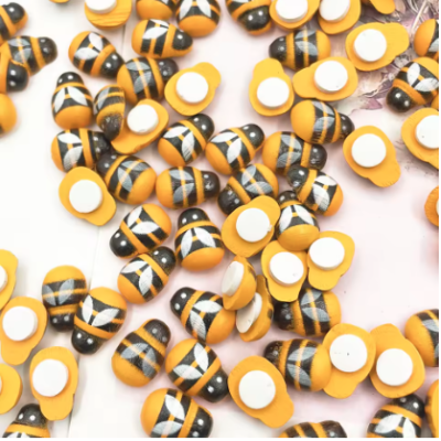 Mini Wooden Bees – 100 Pack | Self-Adhesive Craft Decor Mini Wooden Bees – 100 Pack | Self-Adhesive Craft Decor