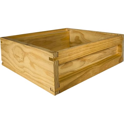British National Super Box – New Zealand Pine – Knot Free – Flat Packed – Includes Screws – BEEtastic UK British National Super Box – New Zealand Pine – Knot Free – Flat Packed – Includes Screws – BEEtastic UK
