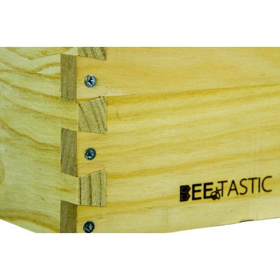 Langstroth Brood Box – New Zealand Pine – Knot-Free – Deep Hive Body – Flat-Pack – BEEtastic UK Langstroth Brood Box – New Zealand Pine – Knot-Free – Deep Hive Body – Flat-Pack – BEEtastic UK
