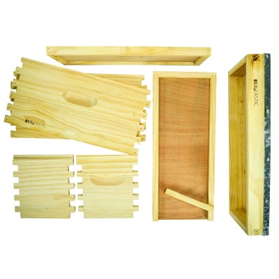 Langstroth Wooden Nuc Box – 5 Frame – For Swarms & Splits – Flat Pack with Roof Langstroth Wooden Nuc Box – 5 Frame – For Swarms & Splits – Flat Pack with Roof