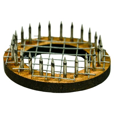 Crown of Thorns Queen Marker – 2 Pack – Metal Pins & Mesh – Handmade Beekeeping Tool