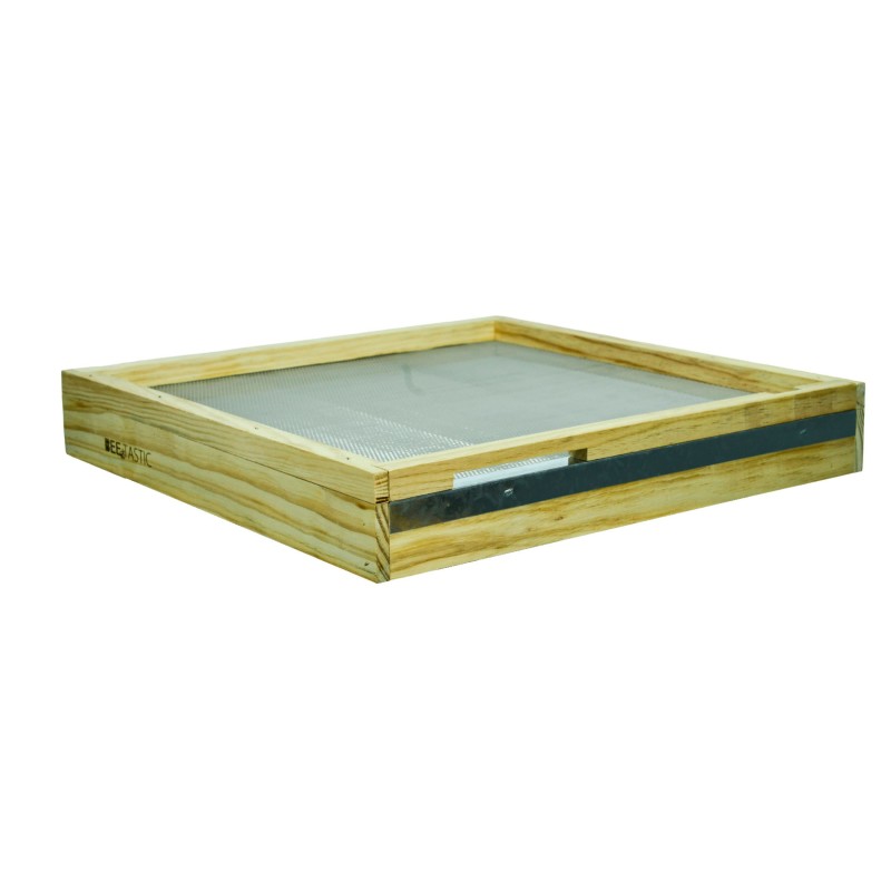 British National Screened Base with Varroa Tray – New Zealand Pine – Knot Free – Includes Entrance Reducer – Assembled